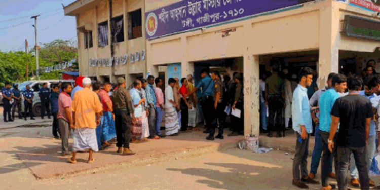গাজীপুর সিটি নির্বাচনে ভোটগ্রহণ চলছে